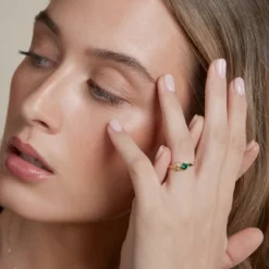 Anillo Enea2 Oro y Esmeralda