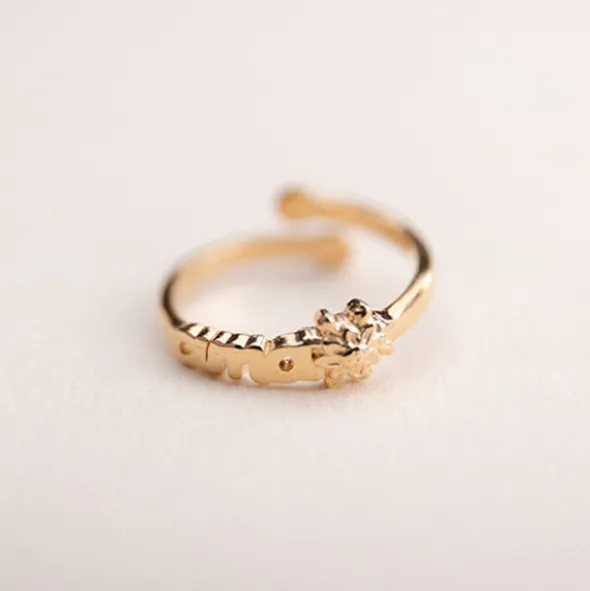 Anillo Letras Ama Plata Dorada