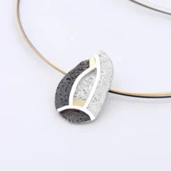 Colgante Almendra Vitoria Plata y Lámina de Oro