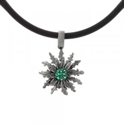 Colgante Eguzkilore Plata Negra y Circonitas Verdes 21mm