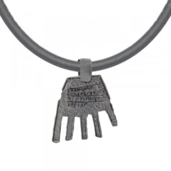 Colgante Mano de Irulegi Rutenio 30mm y Cordón Caucho 4mm