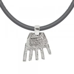 Colgante Mano Irulegi Plata 30mm y Cordón